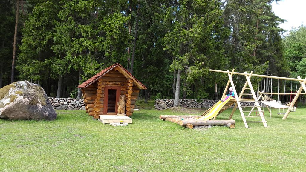 Maenniste Holiday Home Hiievalja Exterior photo
